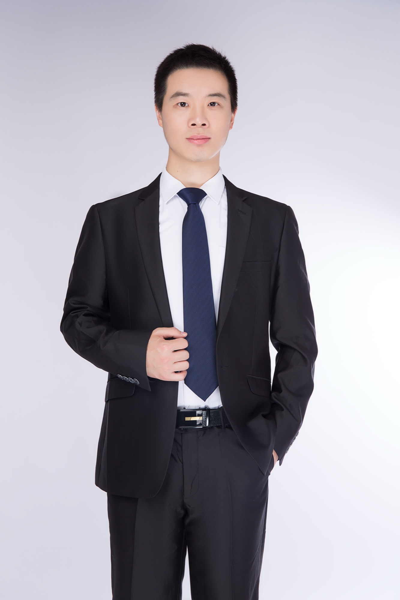 赵亚 · 职业照